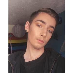 Meet your Posher, Devan